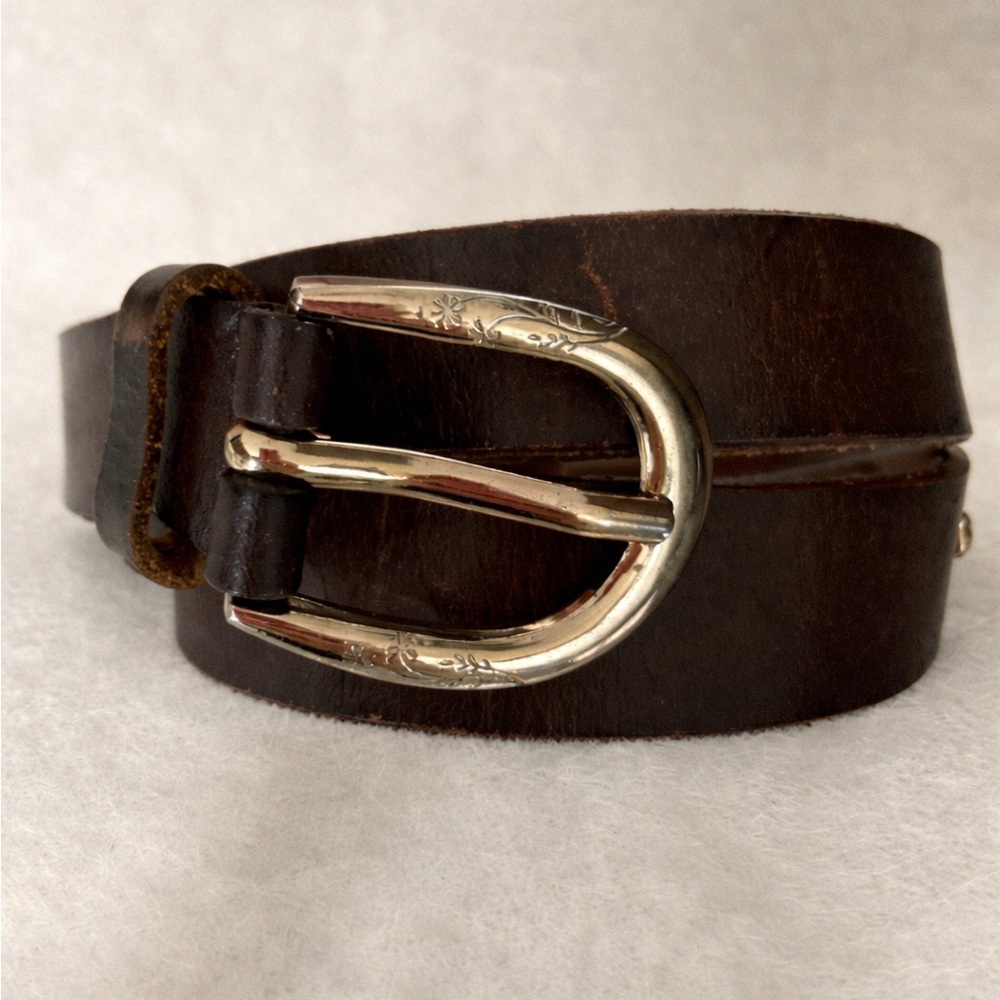 Yargici Brand Leather Belt, Floral Design on the Gold Tone Buckle